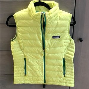 Patagonia puffer vest - size small